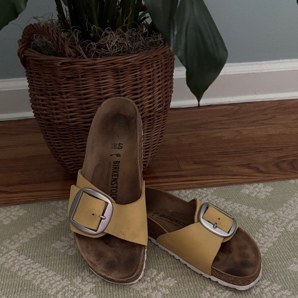 Birkenstock Madrid Big Buckle Slide Sandal - Picture 2 of 9